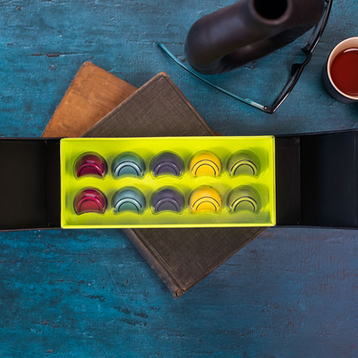 10 Piece BLACK™ Chocolate Gift Box, hi-res